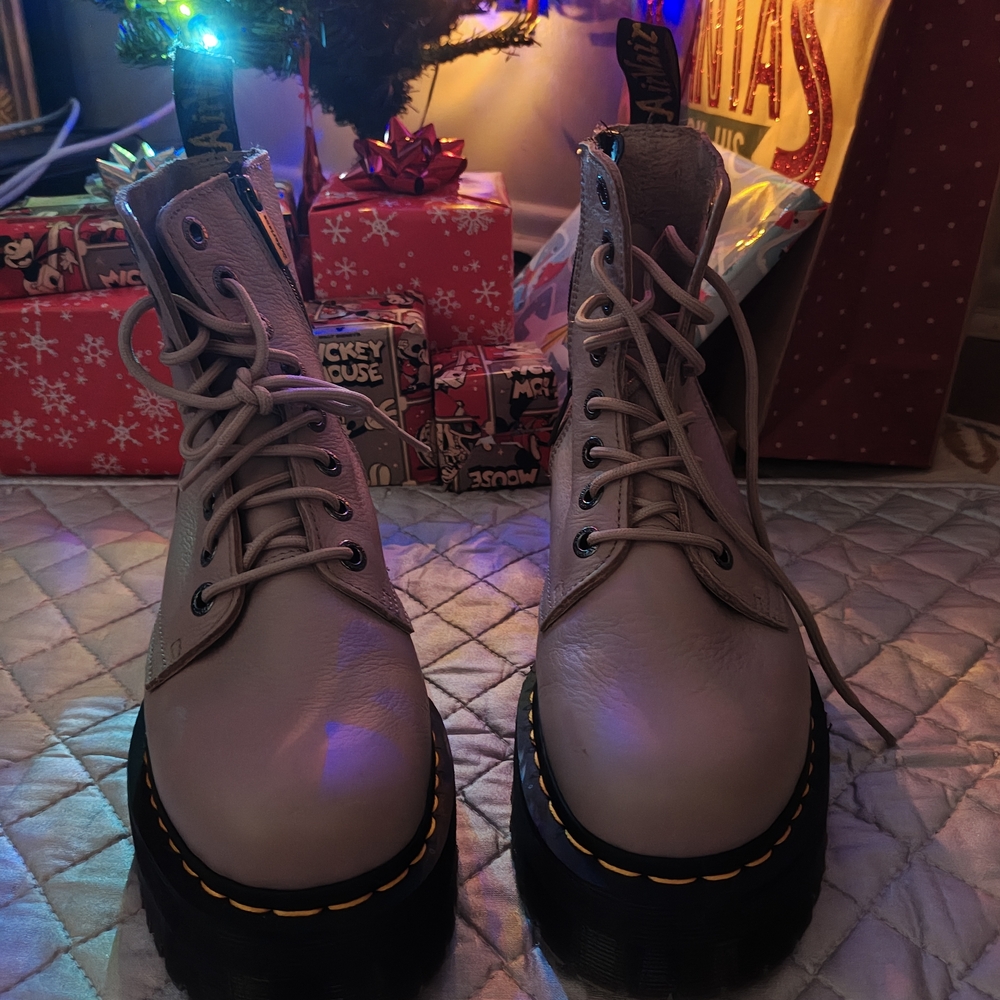 Dr. Martens Women's Boots - Cream